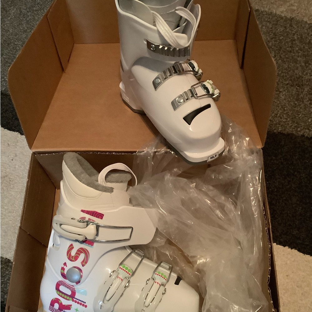 ROSSIGNOL Fun Girl J 3 White Pink 3 Buckle Ski Boots 18.5
